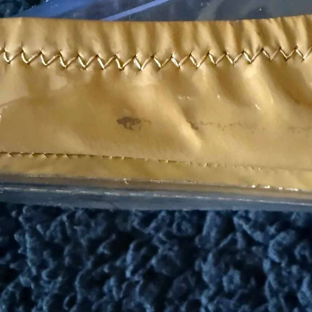 Tory Burch Yellow Leather Flats with Bow